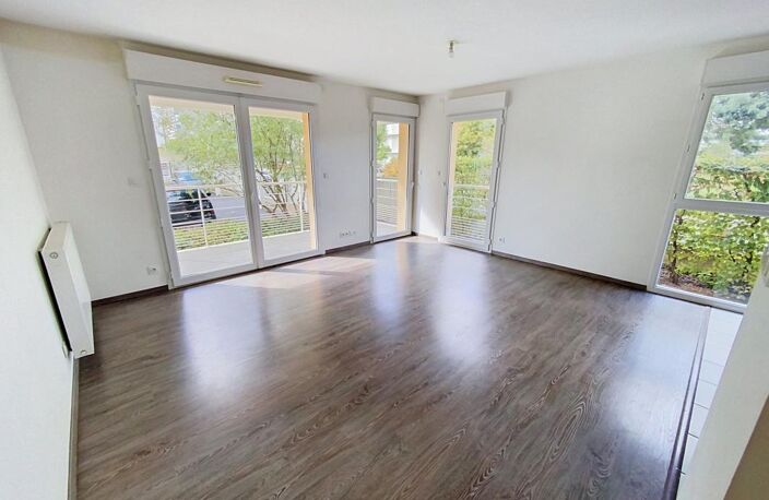 Appartement Tours 3 pièce(s) 63.70 m2 — photo 2
