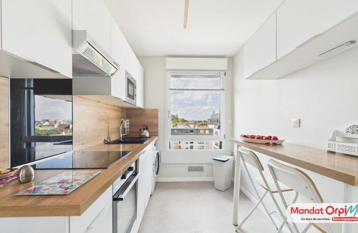 À VENDRE REIMS-GAMBETTA : 46M2 en dernier étage avec Box fermé, vue Cathédrale et Basilique — photo 4