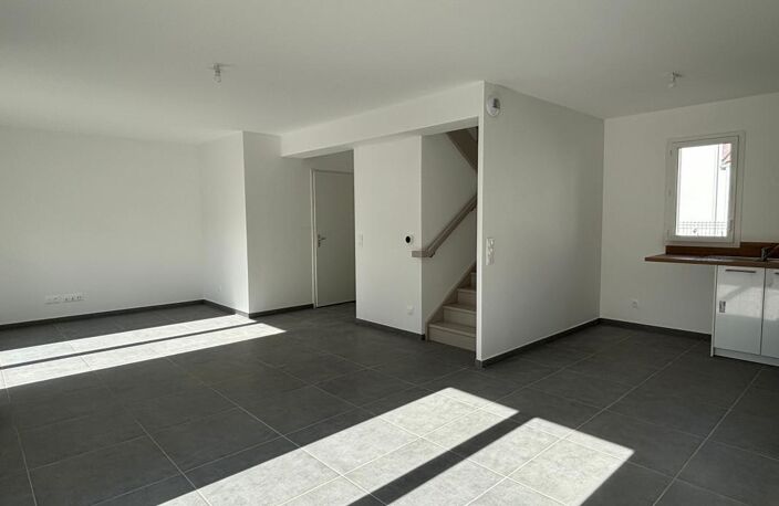 Maison neuve à louer à l’année, non meublée — photo 3