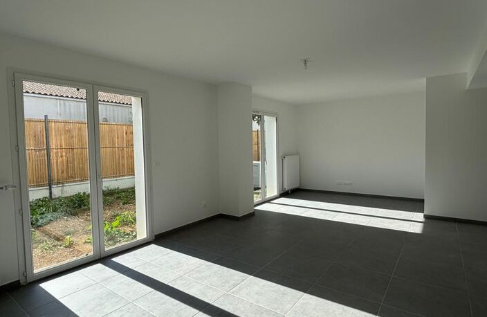 Maison neuve à louer à l’année, non meublée — photo 4