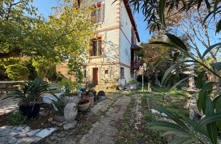 VILLA d'EPOQUE à rénover — photo 2