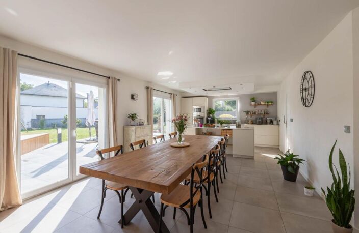 Élégante propriété de caractère – 5 chambres dont suite de plain-pied – Parc clos — photo 3