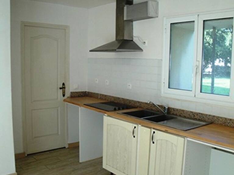 🏡 À LOUER — Studio lumineux et parfaitement situé — photo 1