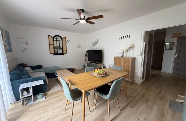 Appartement À Vendre SAINT GEORGES DE DIDONNE — photo 2