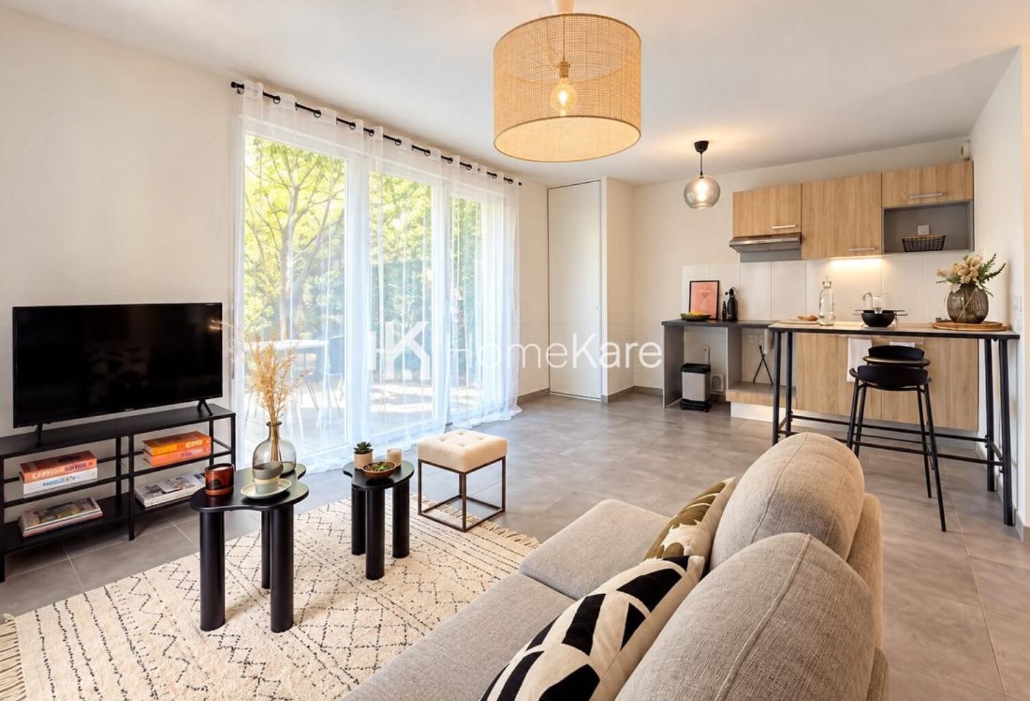 VOUS N'AVEZ PLUS QU'À VOUS INSTALLER — photo 1