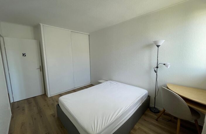 CHAMBRE A LOUER DE 12 m2 – Colocation 4 chambres TOULOUSE LARDENNE — photo 2