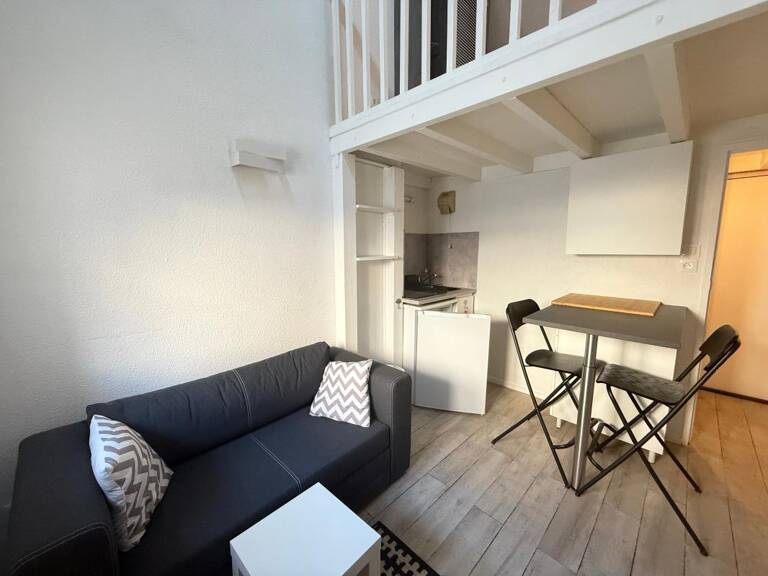 STUDIO MEUBLE DE 21M2 HYPER CENTRE - TOULOUSE JEAN JAURES — photo 1