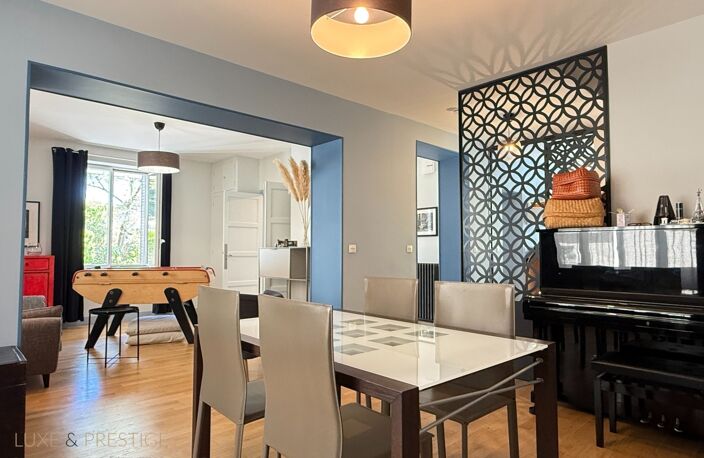 orleans Dunois, maison a vendre, En face St Croix, rénovée, grand jardin et stationnements sécurisés . Exclusivité — photo 4