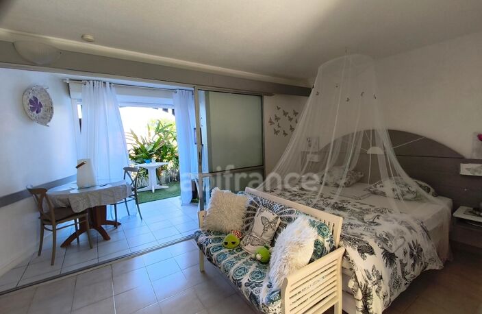 APPARTEMENT EN REZ DE CHAUSSEE A 100 M DE LA PLAGE DE CARITAN SAINTE ANNE (972) — photo 4