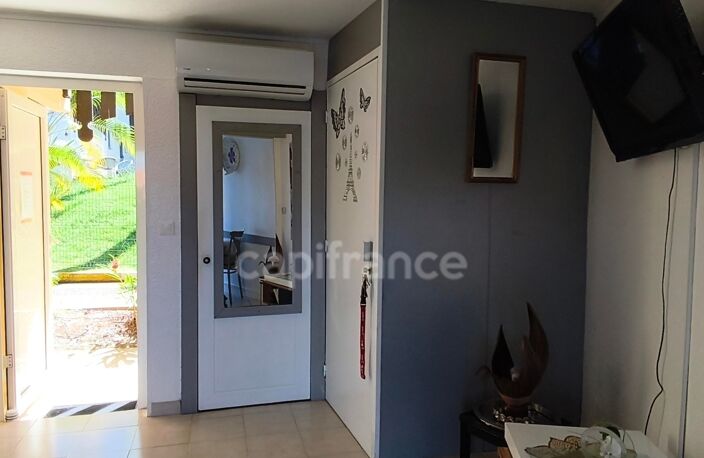 APPARTEMENT EN REZ DE CHAUSSEE A 100 M DE LA PLAGE DE CARITAN SAINTE ANNE (972) — photo 5