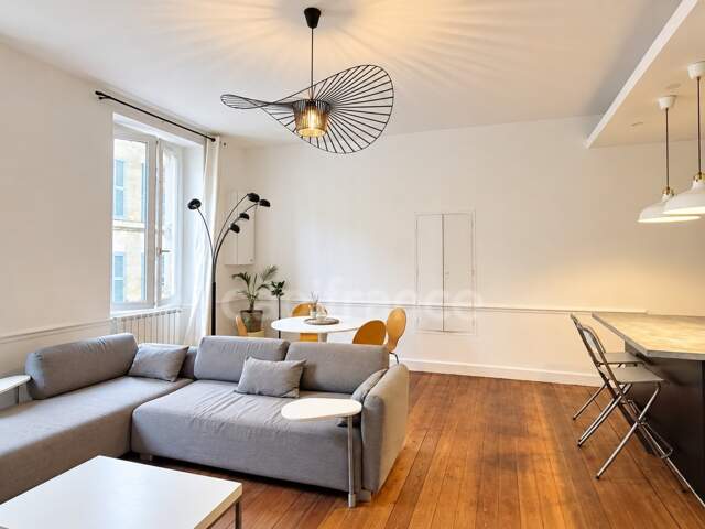 AVIGNON INTRA-MUROS – APPARTEMENT DE CARACTÈRE – RÉNOVÉ – POTENTIEL LOCATIF — photo du bien