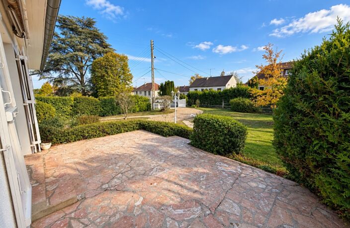 Au calme en impasse : maison familiale, 4 chambres dont 2 de plain-pied, 767 m² de terrain — photo 4