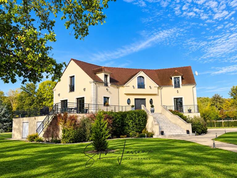 Moisson – Villa lumineuse de 280 m² dans un écrin de verdure aux portes de Paris — photo 1