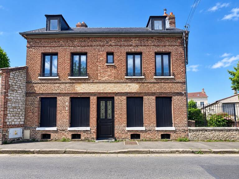 Maison 6 pièces – 98 m² – 3 chambres – Jardin – Double garage – Caudebec-lès-Elbeuf — photo 1