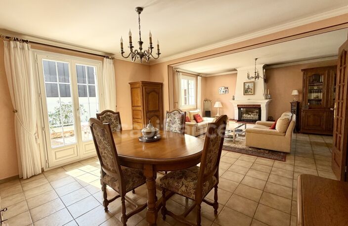 Maison familiale de 131 m² à vendre à Cergy Village – 3 chambres, bureau, jardin et garage — photo 4