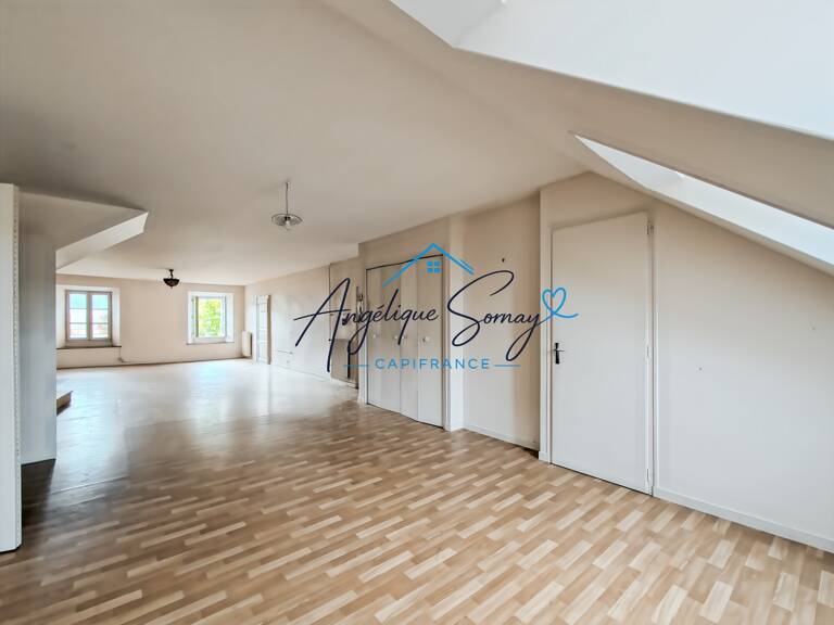 Appartement à rénover au cœur de Lons-le-Saunier – 164,83 m² pour donner vie à vos idées — photo 1