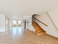 Appartement à rénover au cœur de Lons-le-Saunier – 164,83 m² pour donner vie à vos idées — photo 2