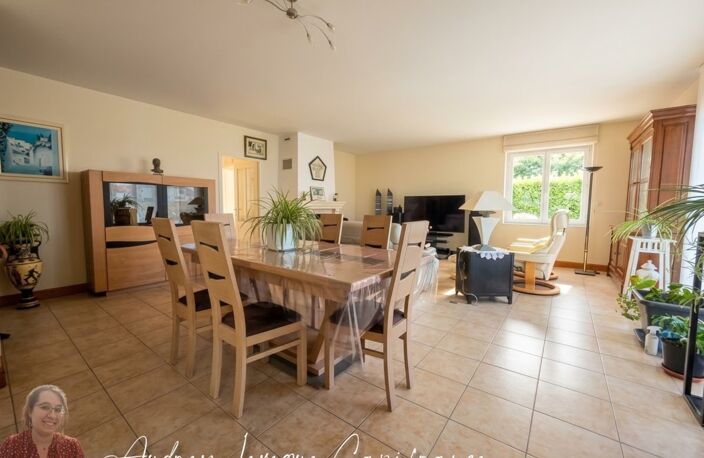 Maison de plain-pied avec belles prestations SURGERES (17) — photo 4