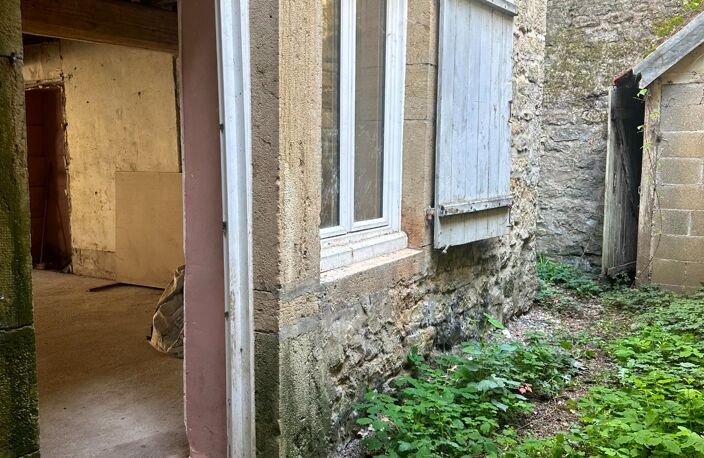 VITTEAUX – MAISON D’ENVIRON 140 M² AVEC JARDIN, DÉPENDANCE ET GRENIER AMÉNAGEABLE — photo 2