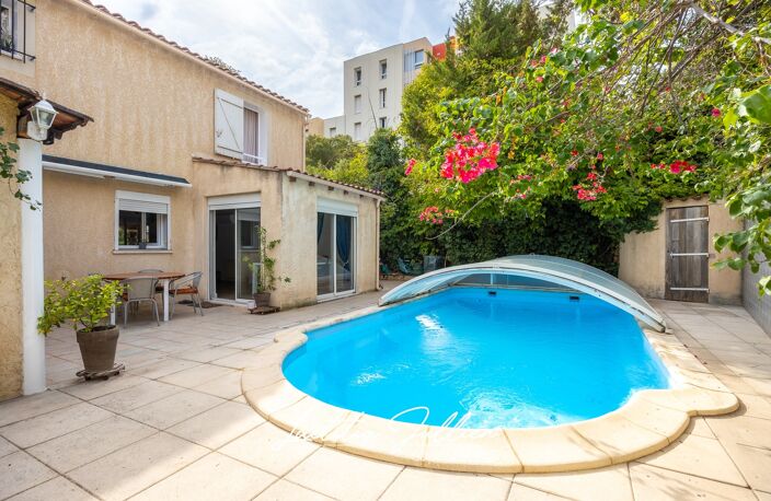 EXCLUSIVITÉ – MARSEILLE 11ᵉ – MAISON T4 AVEC PISCINE, JARDIN ET GARAGE – RÉSIDENCE SÉCURISÉE — photo 2