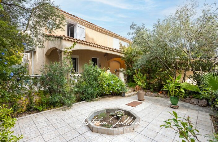EXCLUSIVITÉ – MARSEILLE 11ᵉ – MAISON T4 AVEC PISCINE, JARDIN ET GARAGE – RÉSIDENCE SÉCURISÉE — photo 5