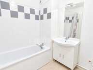 T2 56 m2 avec balcon vue parc +parking sécurisé -  62 000 € — photo 4