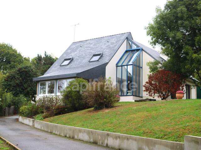 A vendre magnifique maison d'architecte 10 pièces ERGUE GABERIC (29) 182 m2 avec 4 chambres — photo du bien