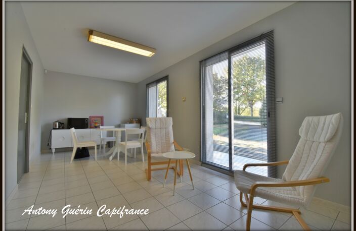 Local artisanal de 120 m² avec mezzanine – La Gaubretière (85130) — photo 4