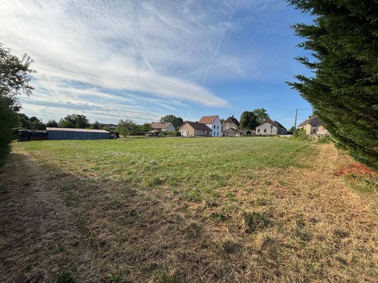A vendre - Terrain Plat de 2965 m² situé entre Buxy et St-Gengoux-le-National à SAINT-BOIL (71) — photo 1