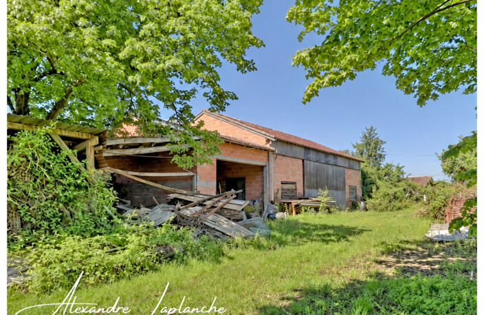 Dpt Tarn et Garonne (82), à Saint-Arroumex, à vendre maison 4 pièces à réinventer avec dépendances et hangar pour donner de la place à vos projets ! — photo 2