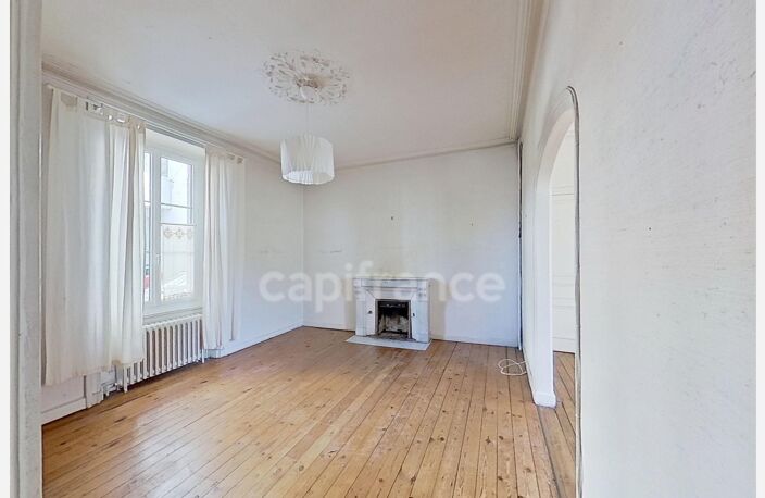 À vendre - Côtes-d'Armor (22) - Saint-Brieuc - Saint-Michel - Maison de caractère de 1870 - 7 pièces - 131,83 m² - 5 chambres - Jardin clos - Cave — photo 2