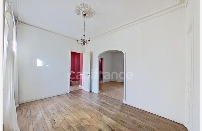 À vendre - Côtes-d'Armor (22) - Saint-Brieuc - Saint-Michel - Maison de caractère de 1870 - 7 pièces - 131,83 m² - 5 chambres - Jardin clos - Cave — photo 3