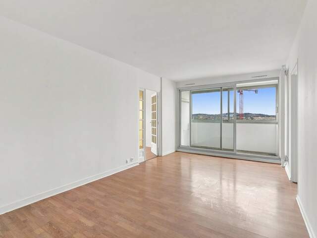 Appartement à vendre 4 pièces COLOMBES (92) avec loggia et parking — photo du bien