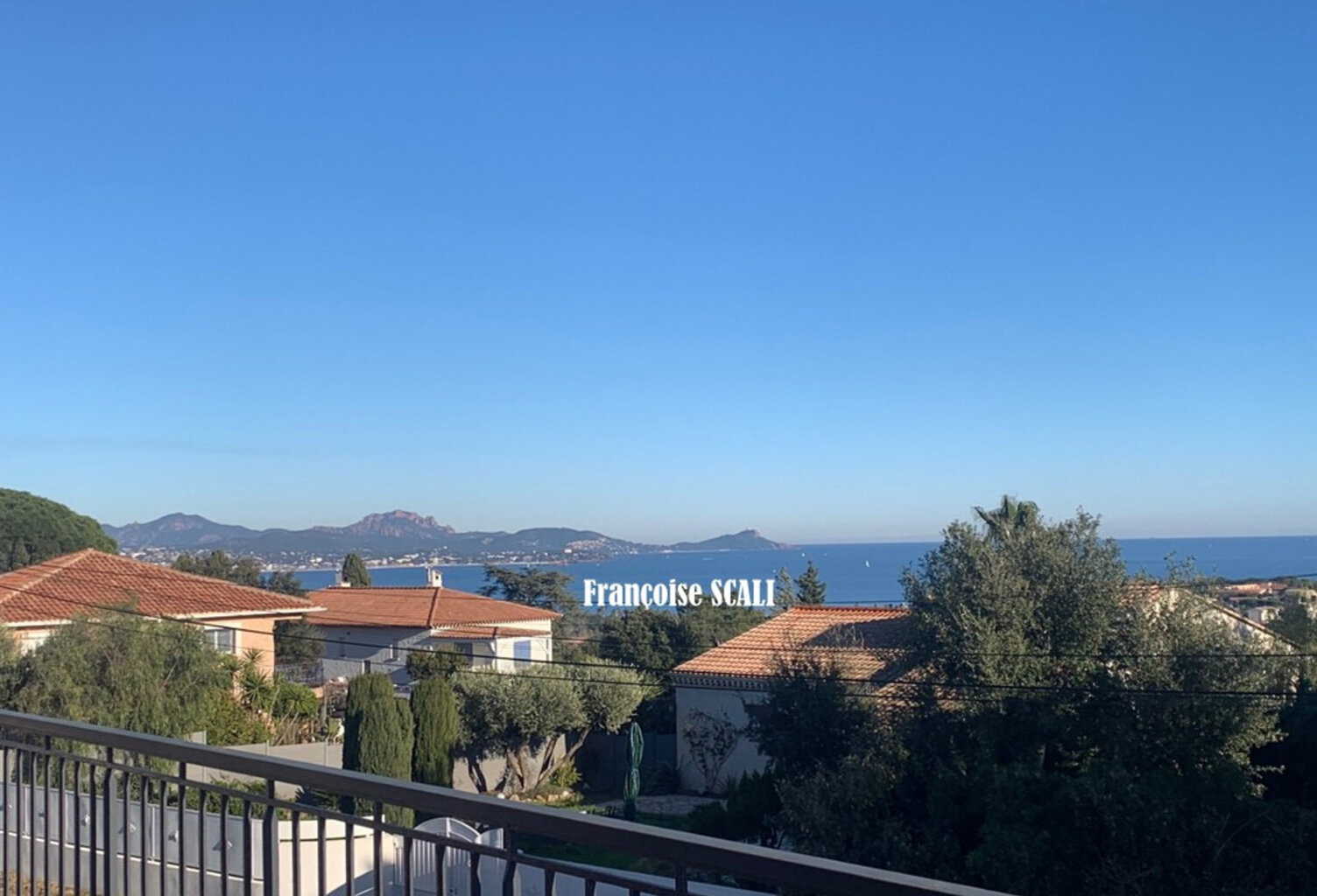 Appartement à vendre 3 pièces SAINT AYGULF (83) VUE MER — photo 1