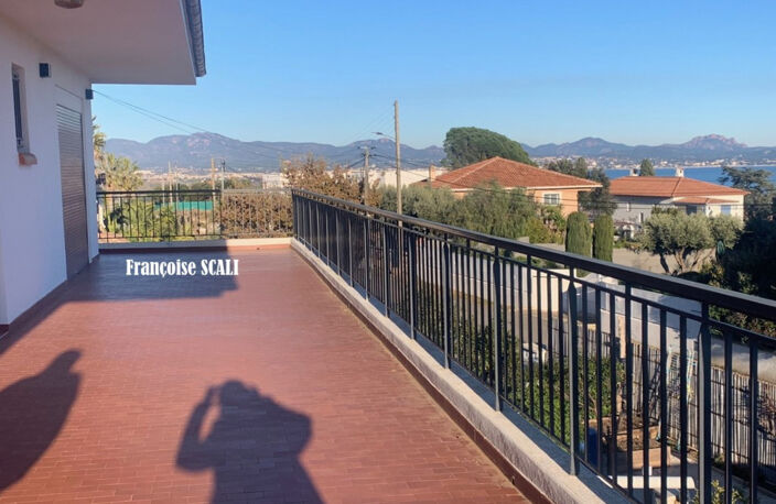 Appartement à vendre 3 pièces SAINT AYGULF (83) VUE MER — photo 2