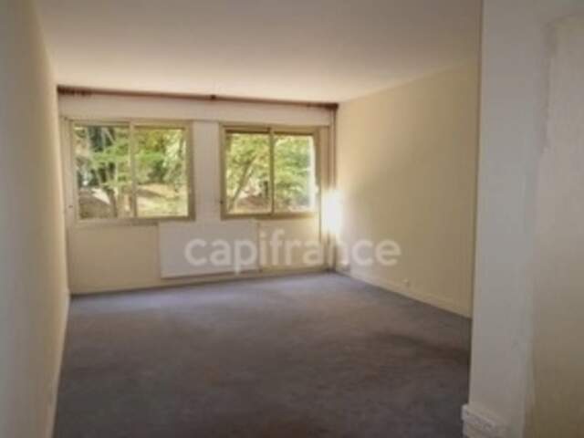 Appartement à vendre 1 pièces SAINT CLOUD (92) — photo du bien