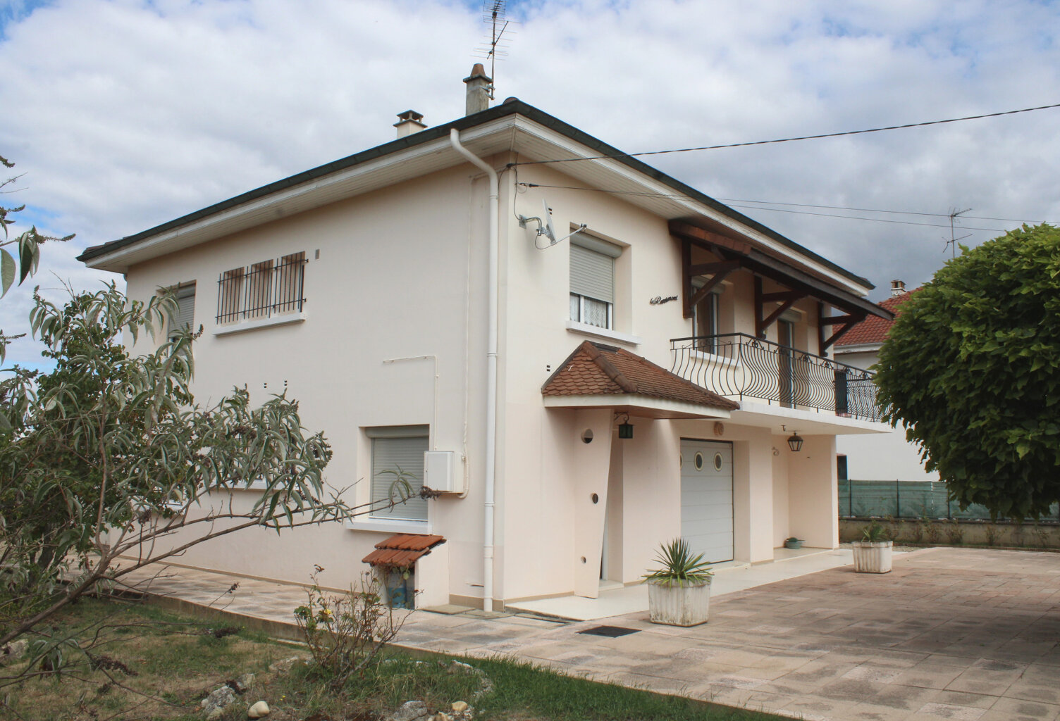 Maison à vendre 6 pièces PERONNAS (01) — photo 1