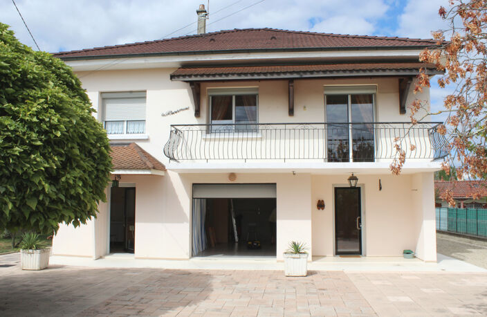 Maison à vendre 6 pièces PERONNAS (01) — photo 3
