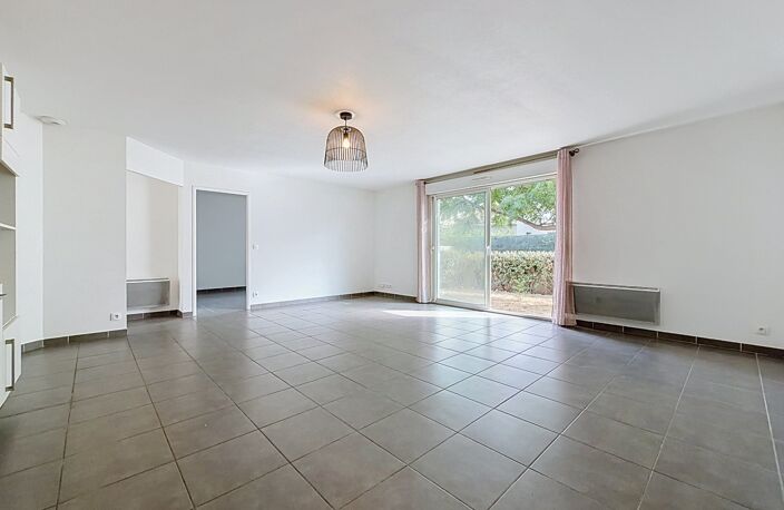 GIGNAC (34) Maison à vendre 4 pièces de plain pied 92 m2, 250 m2 de terrain, garage, parking — photo 3
