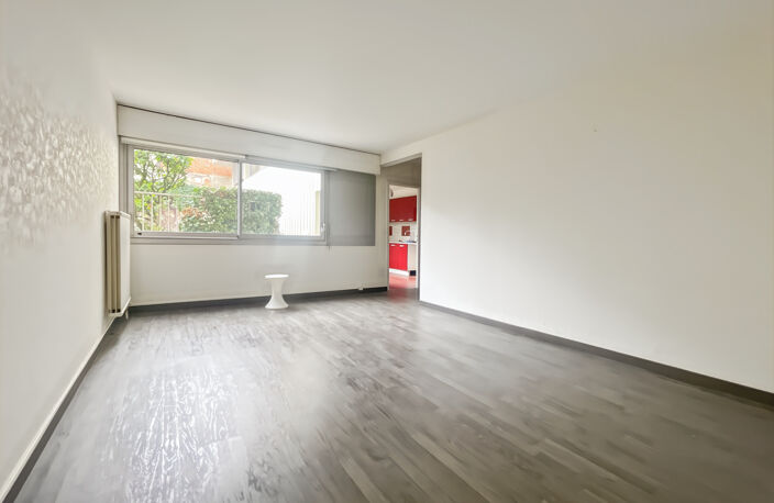Dijon, Proche Centre-ville Appartement Type 4 Traversant de 82m2 — photo 5