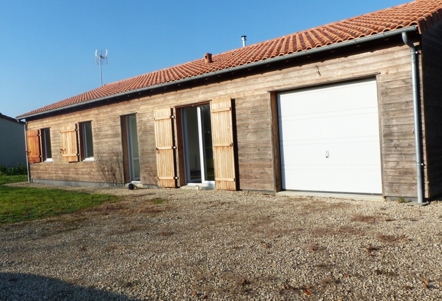 Dpt Deux Sèvres (79), à vendre proche de AIRVAULT maison P4 de 106 m² - Terrain de 1 144,00 m² - Plain pied — photo 1