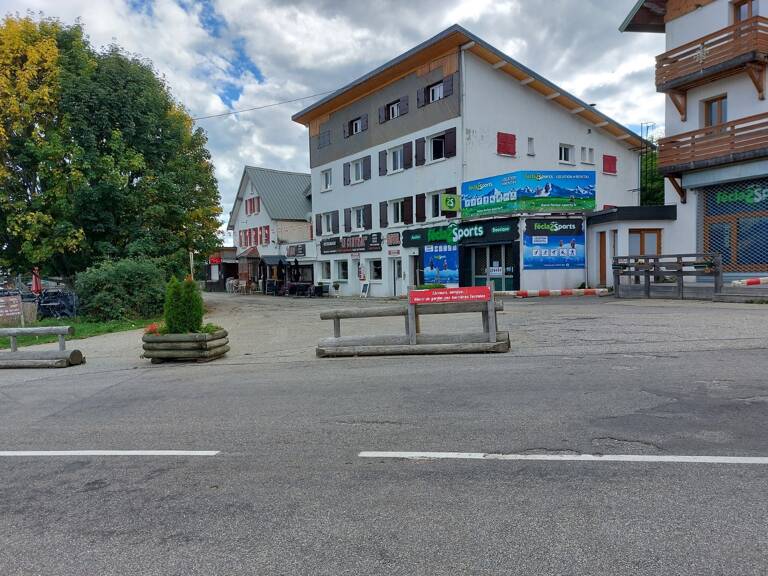 Murs Hôtel-Restaurant la Féclaz (Savoie) — photo 1