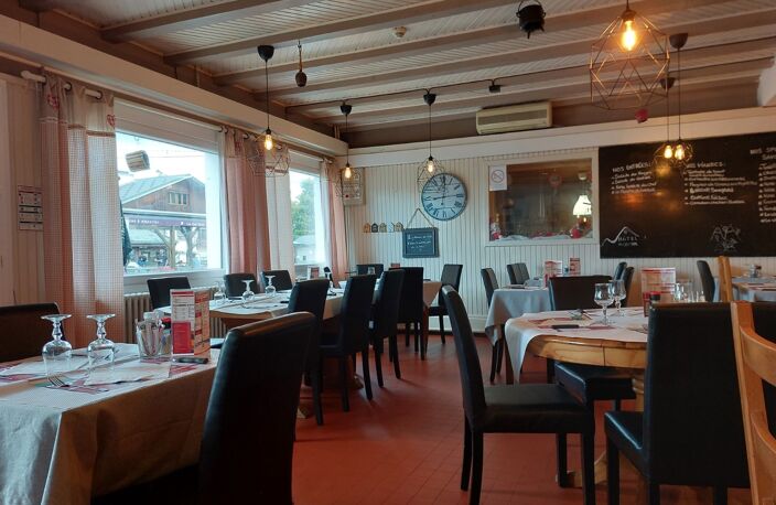 Murs Hôtel-Restaurant la Féclaz (Savoie) — photo 4