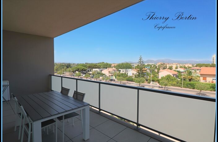 Appartement à vendre 3 pièces FREJUS (83) — photo 2