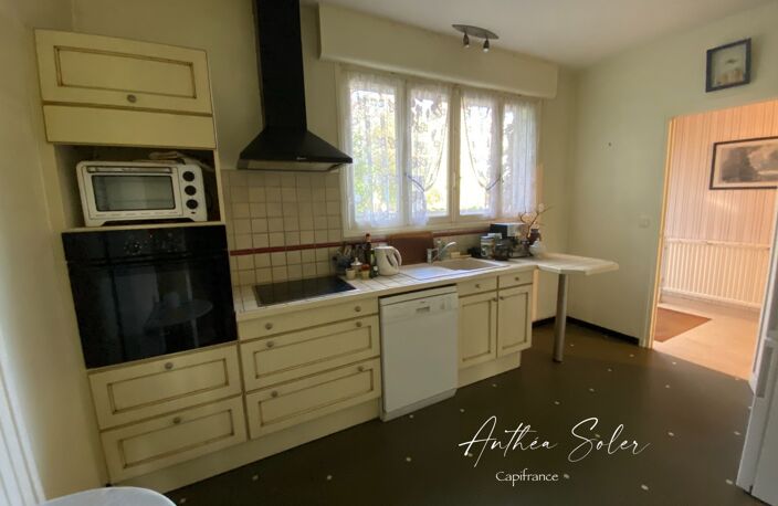 PRÉMERY – Maison familiale de 190 m² avec grand jardin arboré — photo 5
