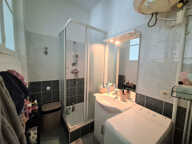 Appartement à vendre Grenoble – Secteur Berriat / Gare : Charmant T1 bis de 44 m² avec cachet de l'ancien, balcon, cave et galetas — photo 4