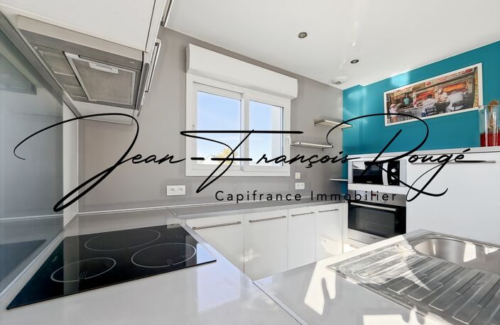 LESSAY, à 7 kilomètres de la plage, maison de 111 m² construite en 2012 — photo 3