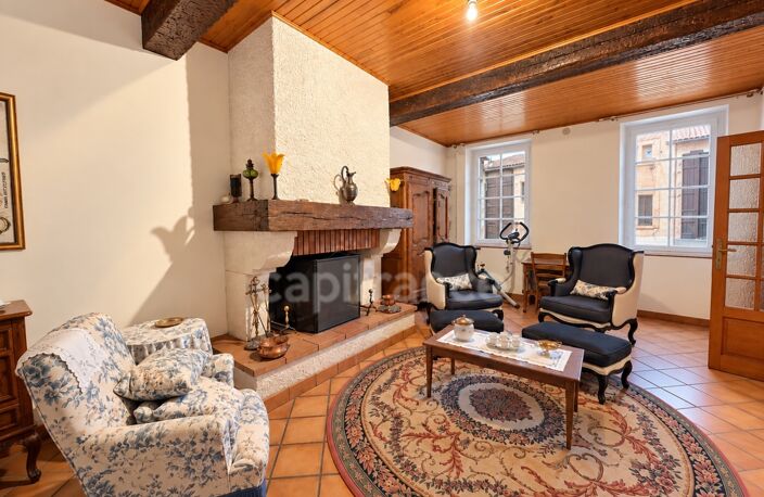 RIEUMES – maison T8 de 208 m², 200 m² de dépendances, combles aménageables de 90 m² et terrain de 1 500 m² – DPE C — photo 2
