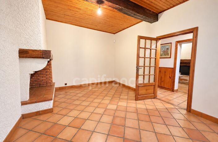 RIEUMES – maison T8 de 208 m², 200 m² de dépendances, combles aménageables de 90 m² et terrain de 1 500 m² – DPE C — photo 5