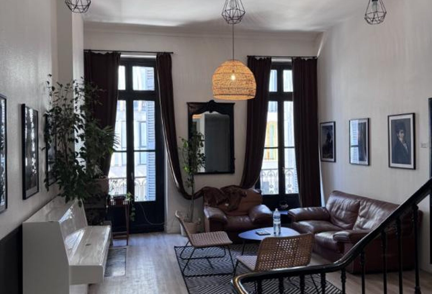 Coloc avec chambres et appartements CHARTRONS — photo 1